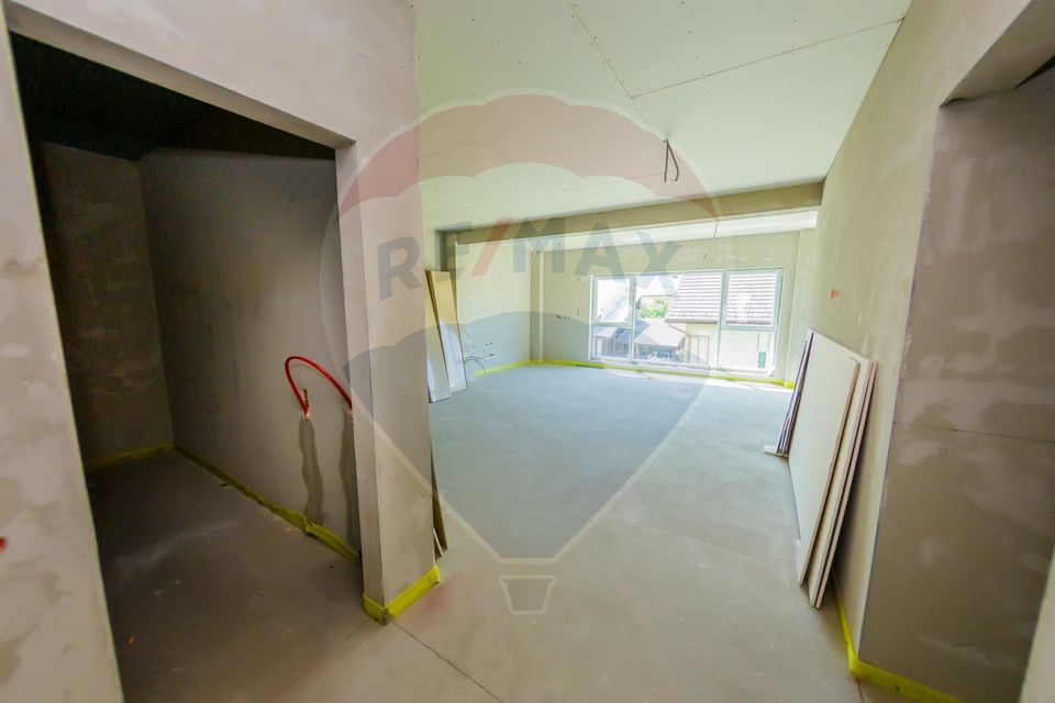 APARTAMENTE NOI DE VANZARE