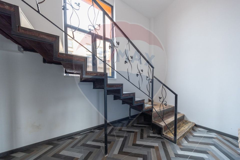 118sq.m Office Space for rent, 13 Decembrie area