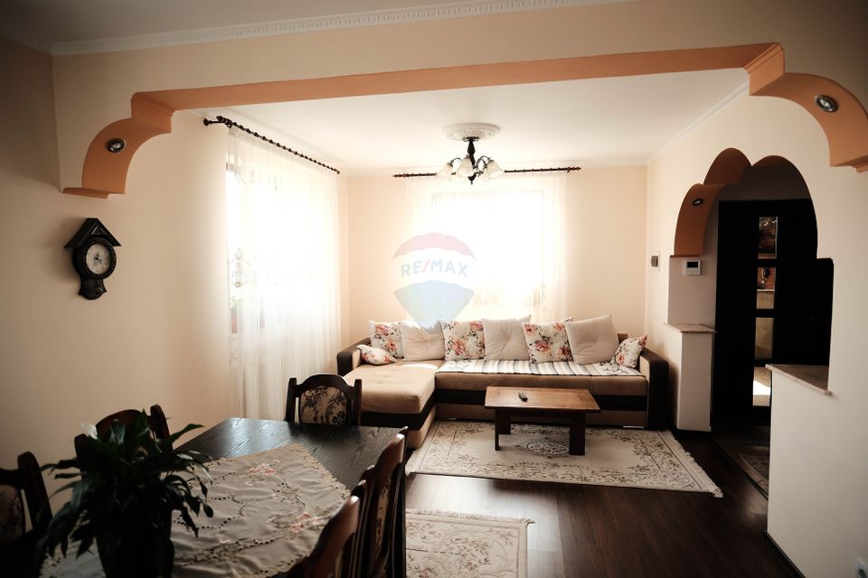 4 room House / Villa for sale