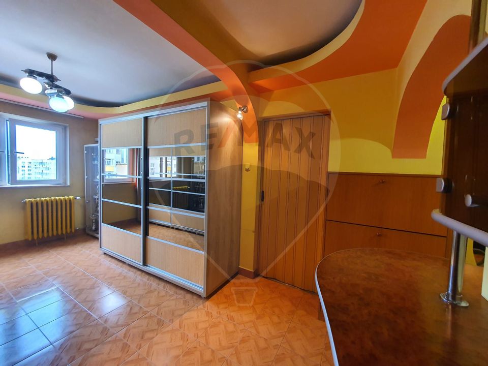 Vanzare apartament 4 camere în zona Rahova- Dumbrava Noua