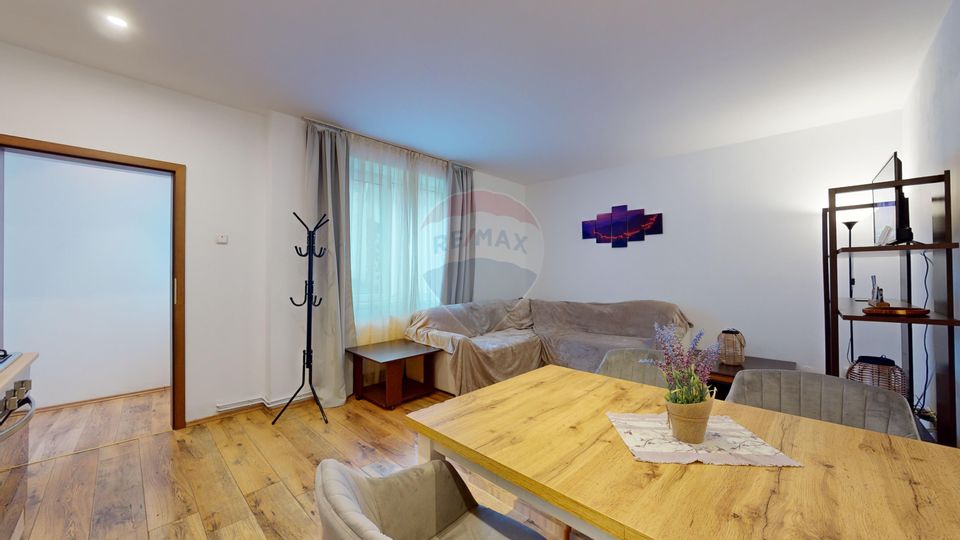 Apartament Modern cu 3 Camere în Centrul Istoric al Brașovului