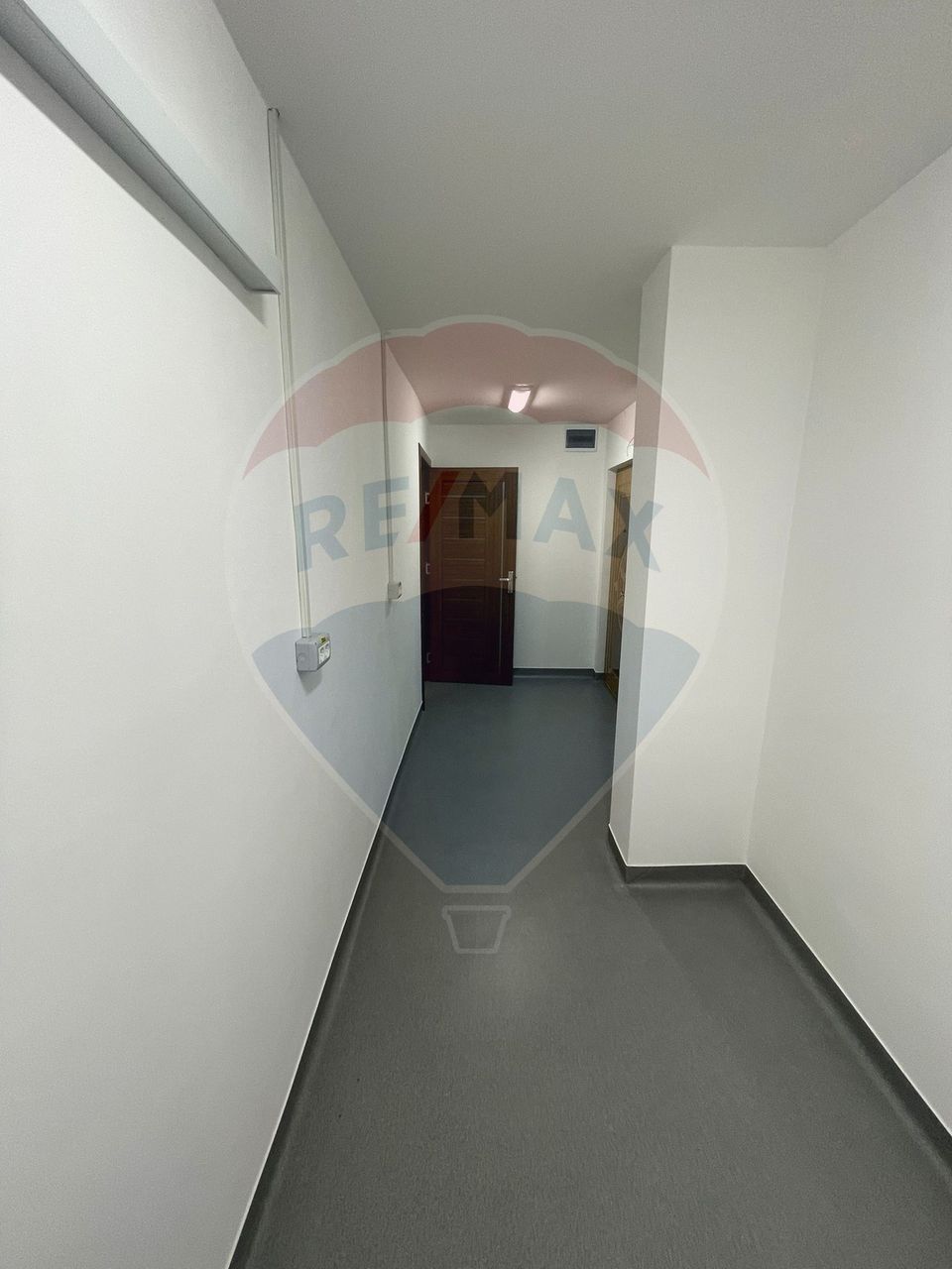 43.72sq.m Commercial Space for rent, Central area