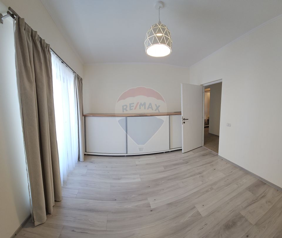 Apartament 3 camere Mamaia Nord