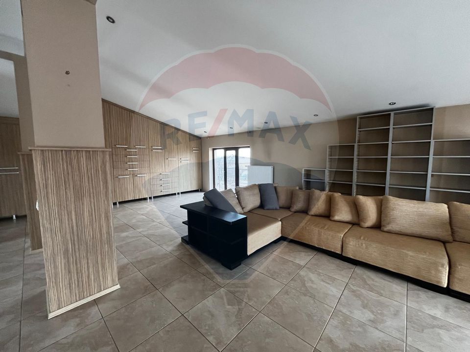 4 room Hotel / Pension for rent