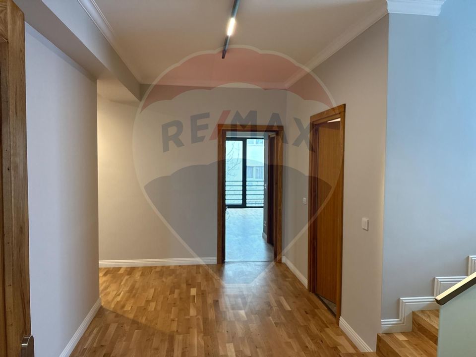 INCHIRIERE Apartament cu 4 camere in zona Tei