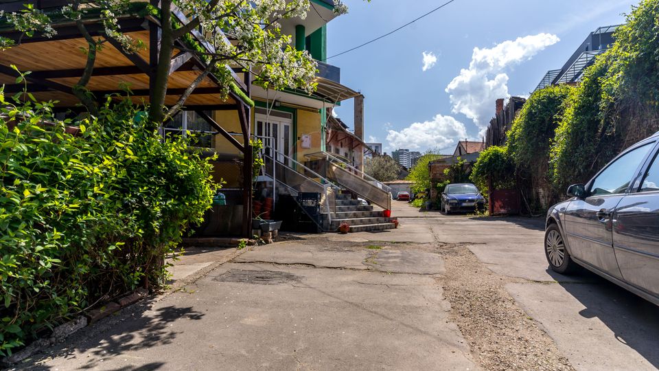 5 room House / Villa for sale, Semicentral area