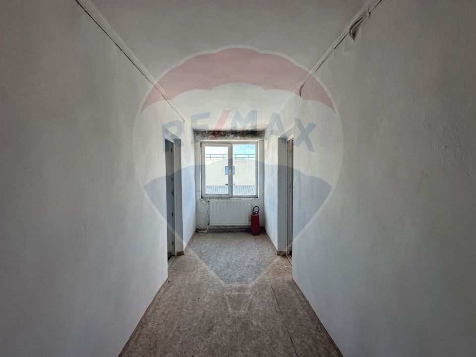 2,650sq.m Commercial Space for sale, Sud area