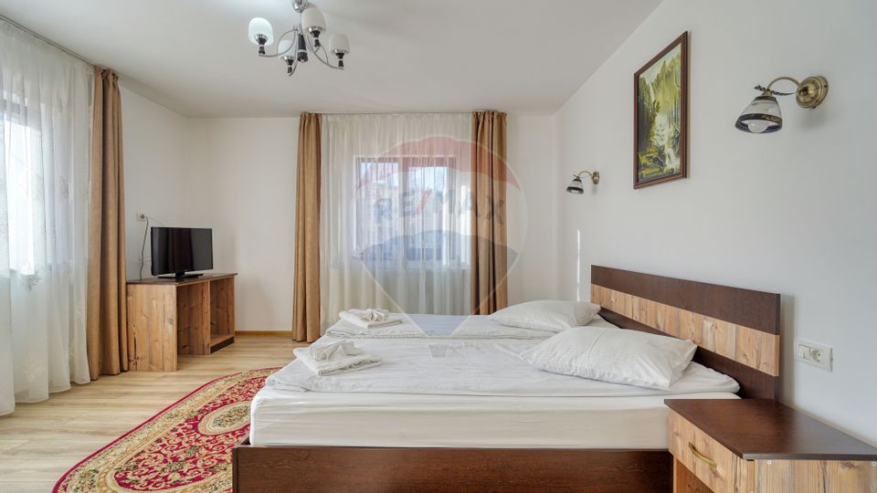 15 room Hotel / Pension for sale