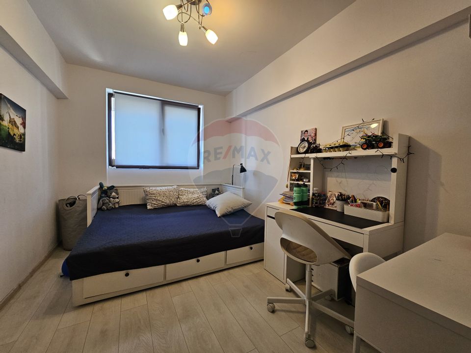 Apartament 3 camere decomandat- mobilat/utilat + boxa subsol!