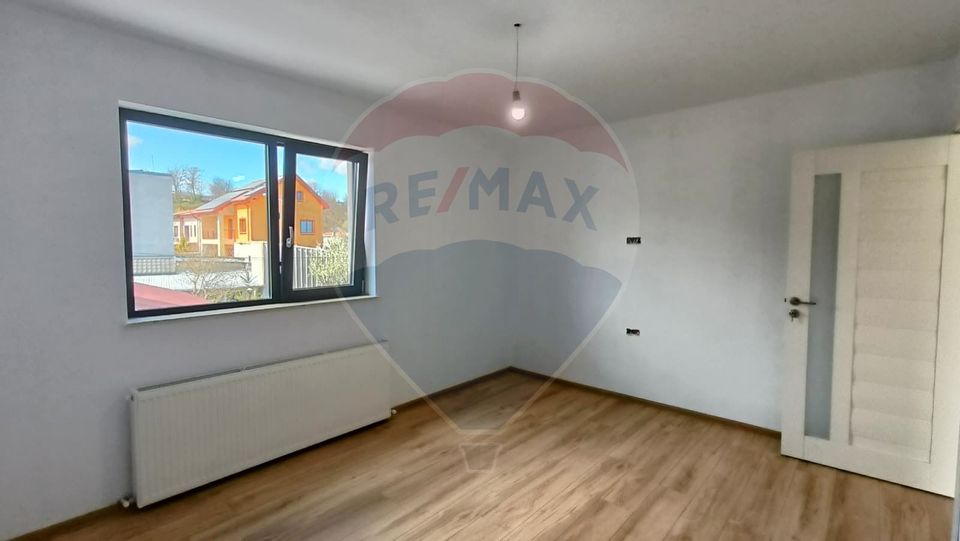 4 room House / Villa for sale, Port area