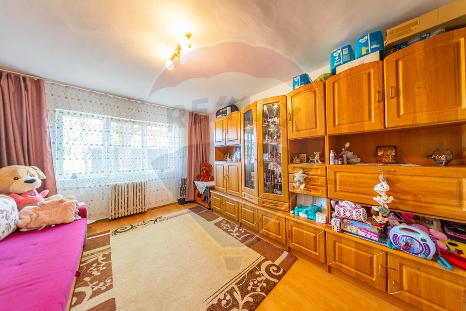 Apartament cu doua camere in zona Aurel Vlaicu