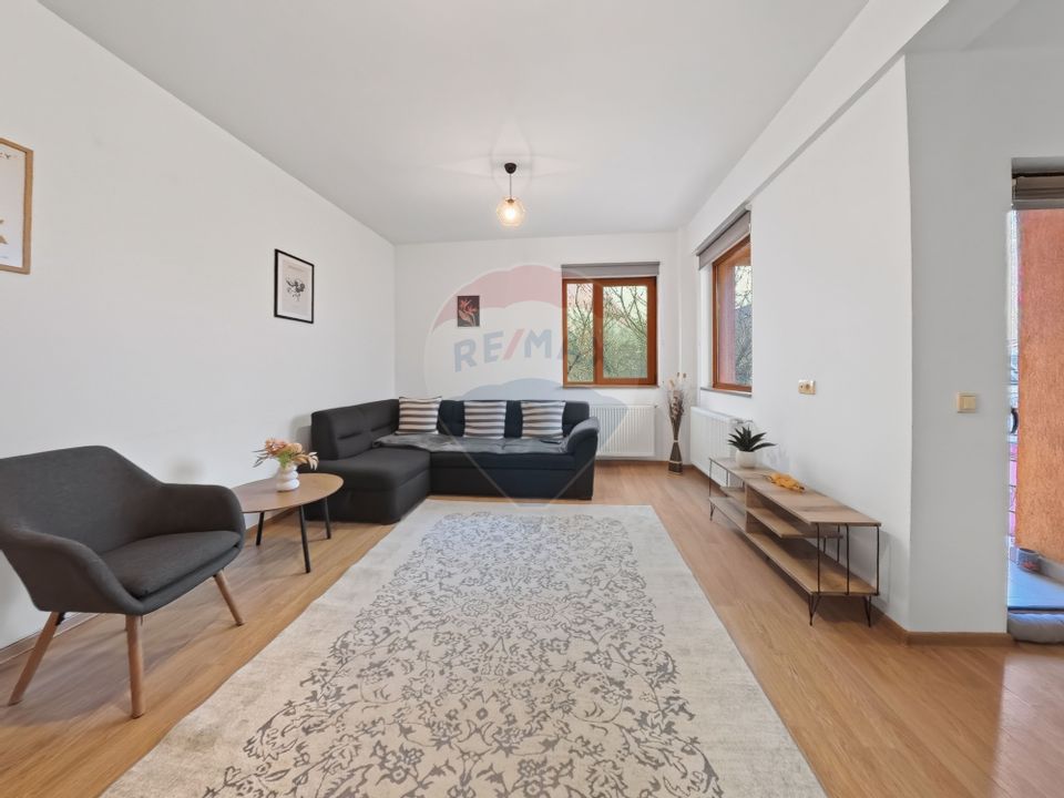 Apartament cu 3 camere de inchiriat pe strada Nufarului