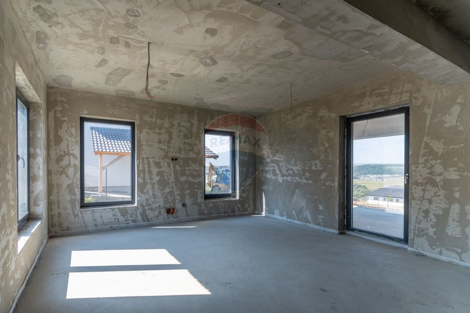 4 room House / Villa for sale