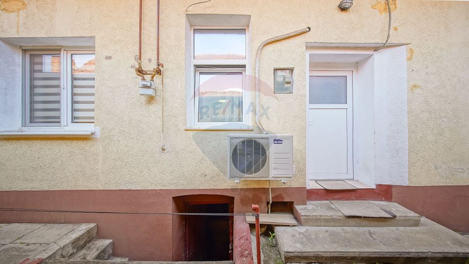 3 room House / Villa for sale, Brasovul Vechi area