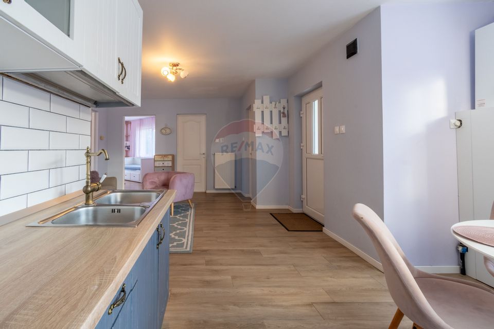 Casa individuala de vanzare 100mp, 600mp teren, garaj, zona Panemar