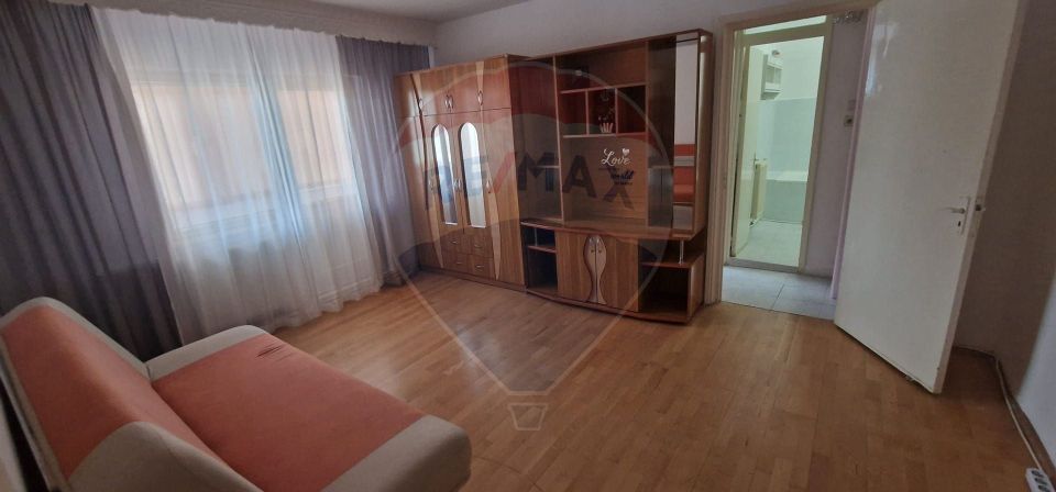 Apartament cu 2 camere semidecomandate, Calea Republicii