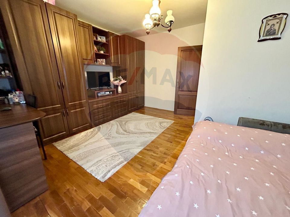 Casa/Vilă cu 4 camere de vânzare in Santandrei