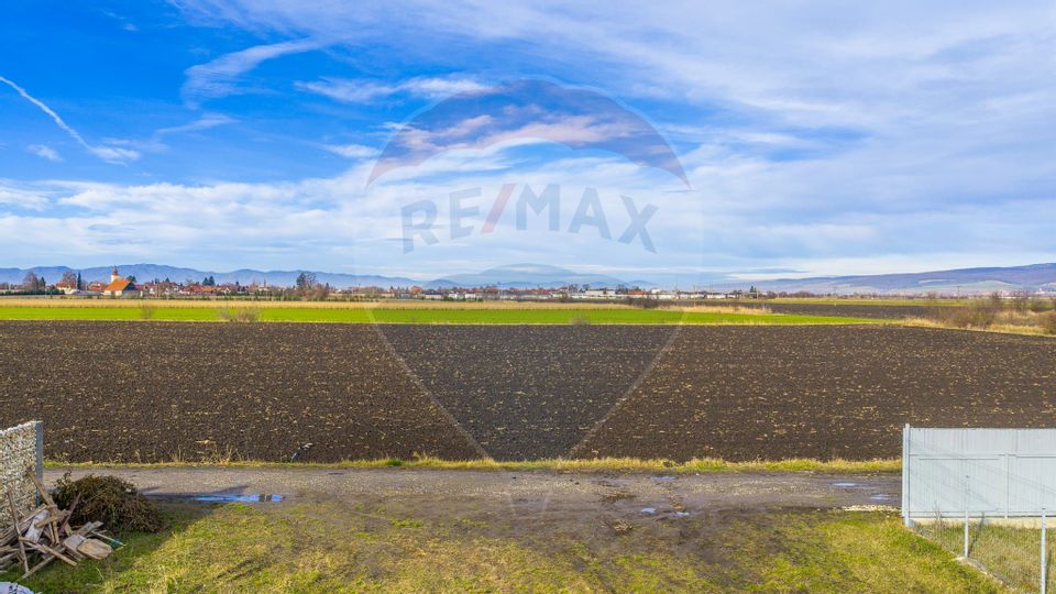 Teren intravilan 800mp Bod / Strada Iasomiei/ zona agrement Cismasu!