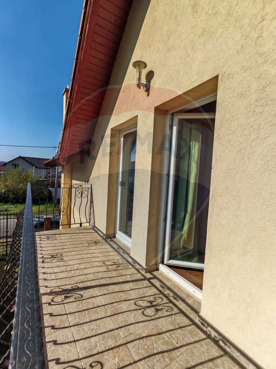 Casă / Vilă cu 5 camere de vânzare in Harman, Brasov