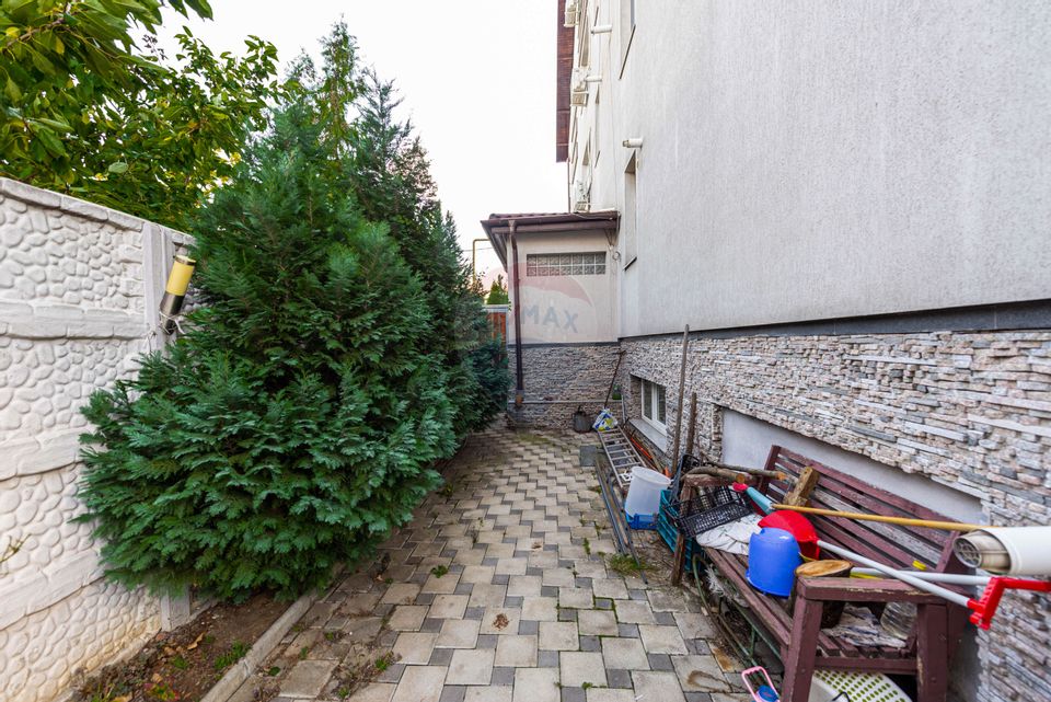 Special 3-room apartment, detached, for sale, 100sqm own courtyard