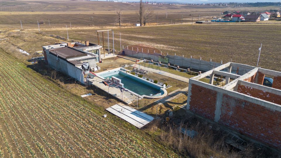 Land 13,500sqm Voinesti / Strada LUNGANI(DJ248B)