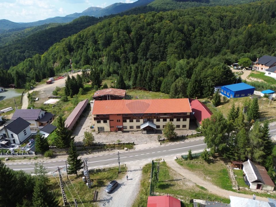 Hotel / Pensiune cu 30 camere de vânzare în zona Nord