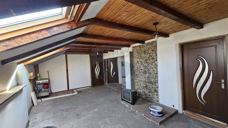 Casă / Vilă Bariera Valcii