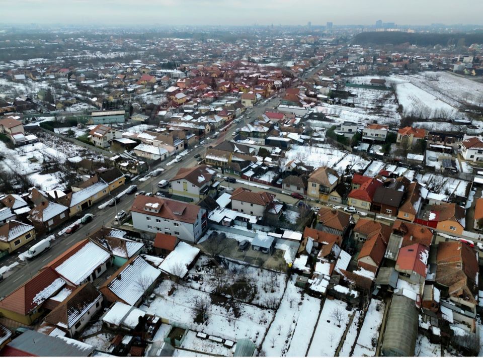 Apartament cu 3 camere de vânzare