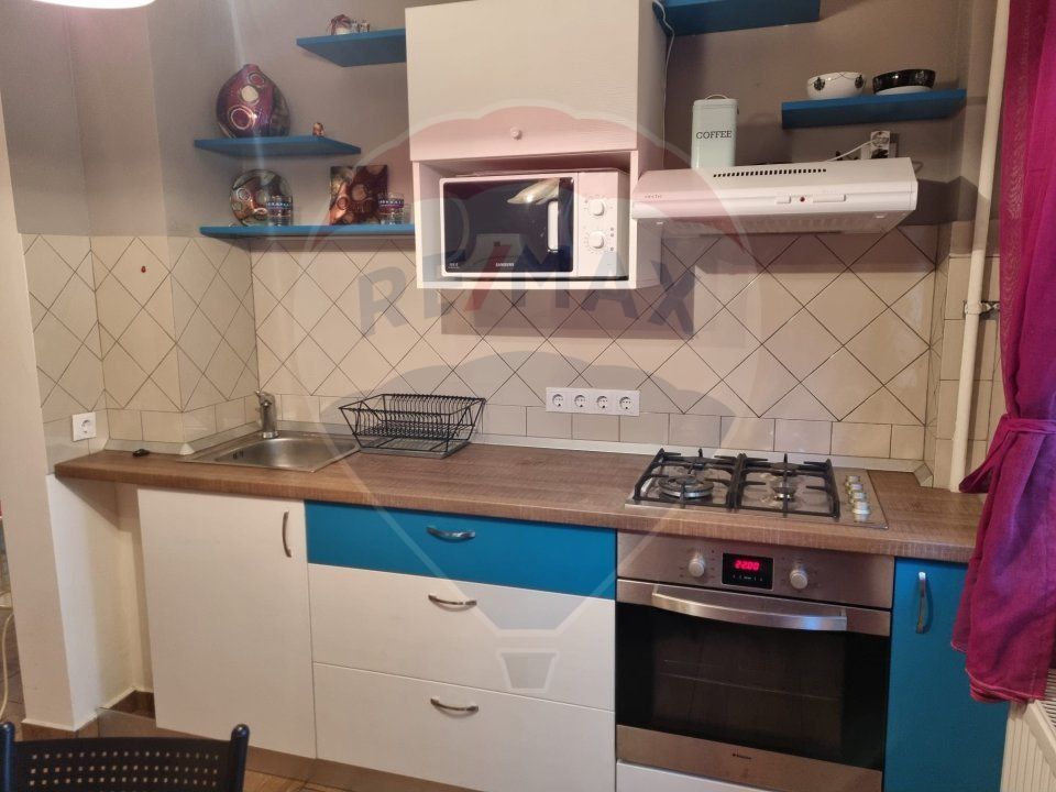 Închiriere apartament 2 camere pe strada Trestiana