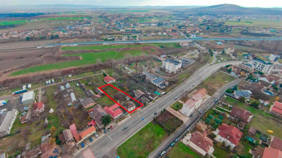 De vânzare Casā + Teren 1054 mp, în Sȃnmartin
