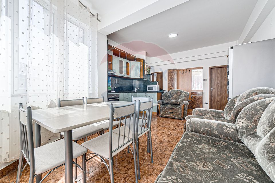 3 room Apartment for rent, Boul Rosu area