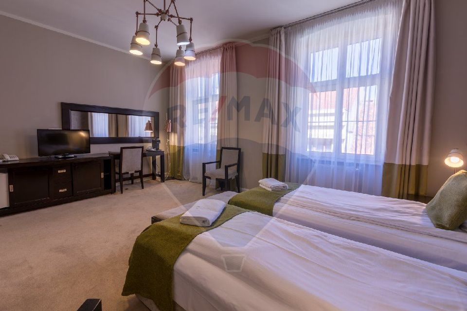 16 room Hotel / Pension for sale, Centrul Istoric area