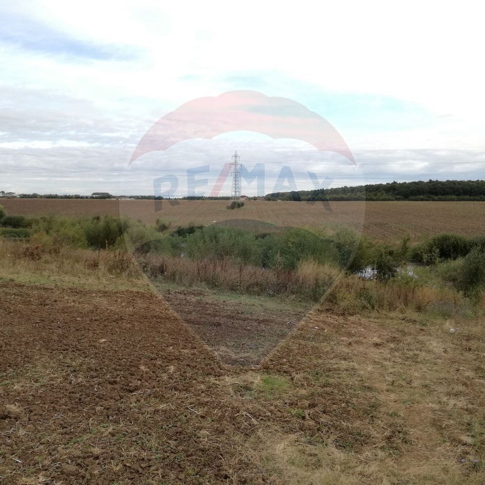 De Vanzare Teren Intravilan Balotesti / Saftica