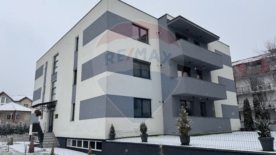 3 room Apartment for sale, Valea Borcutului area