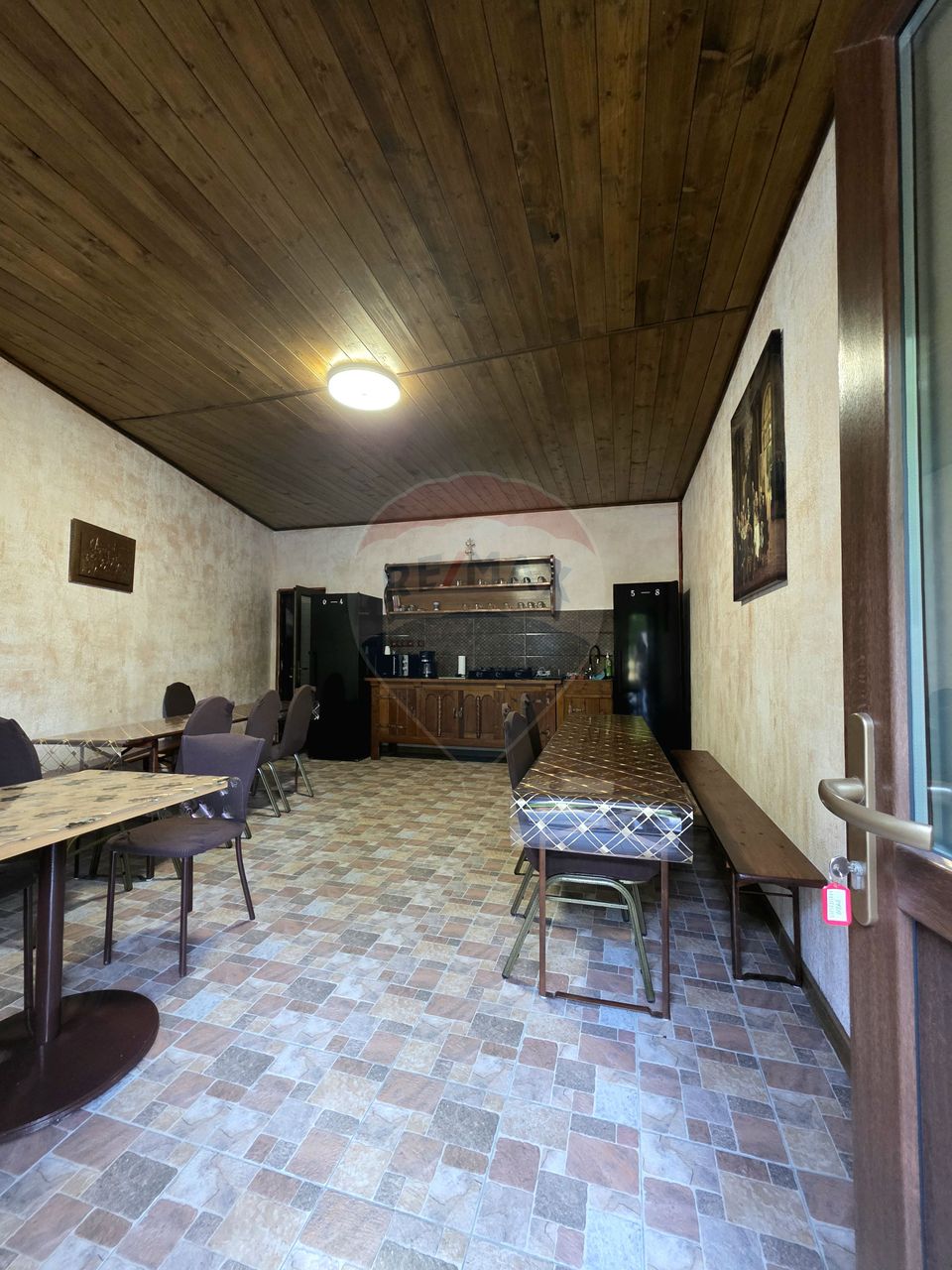 11 room Hotel / Pension for sale, Central area