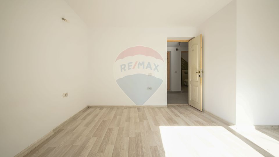 Versatile property in Brasov – Ideal for home or business!