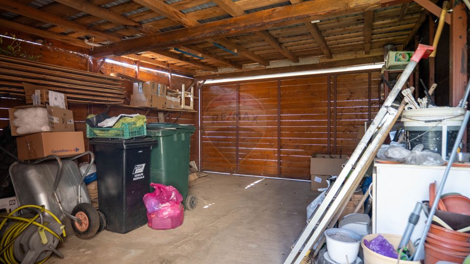 Vanzare vilă Bacu P+1+Pod, livadă, acces rapid A0/A1/Centură