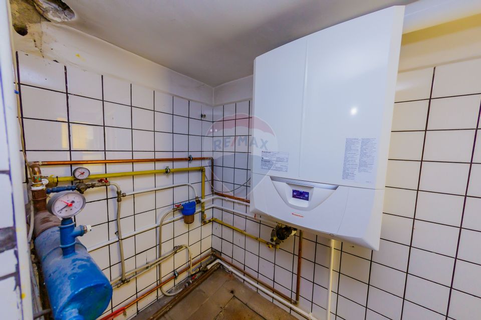 Vilă cu 5 camere de închiriat