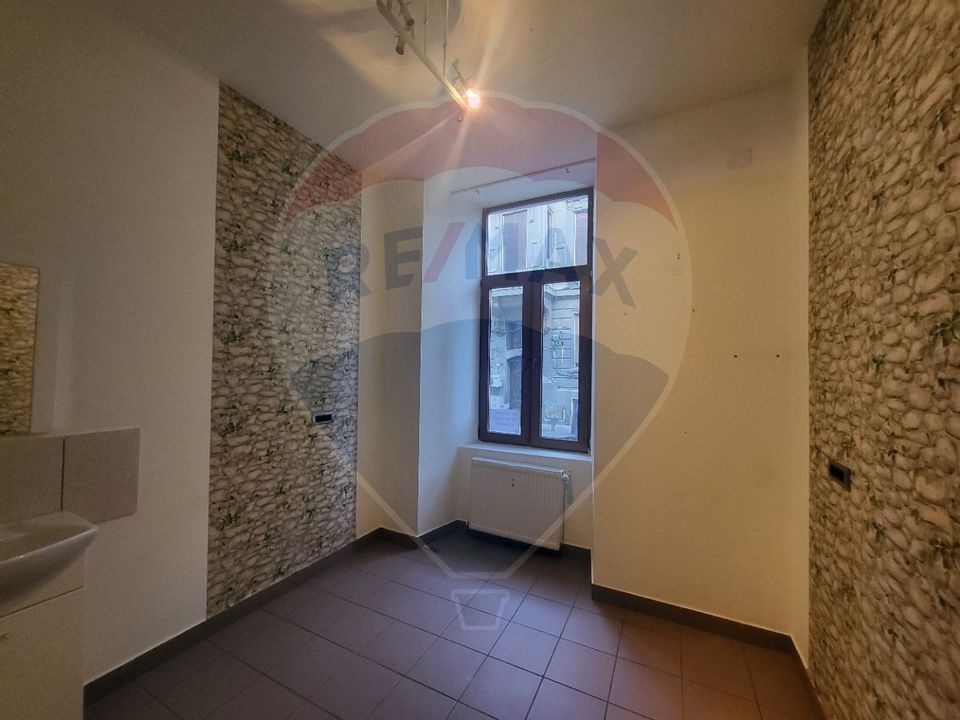 spatiu  comercial 153 mp de vanzare central