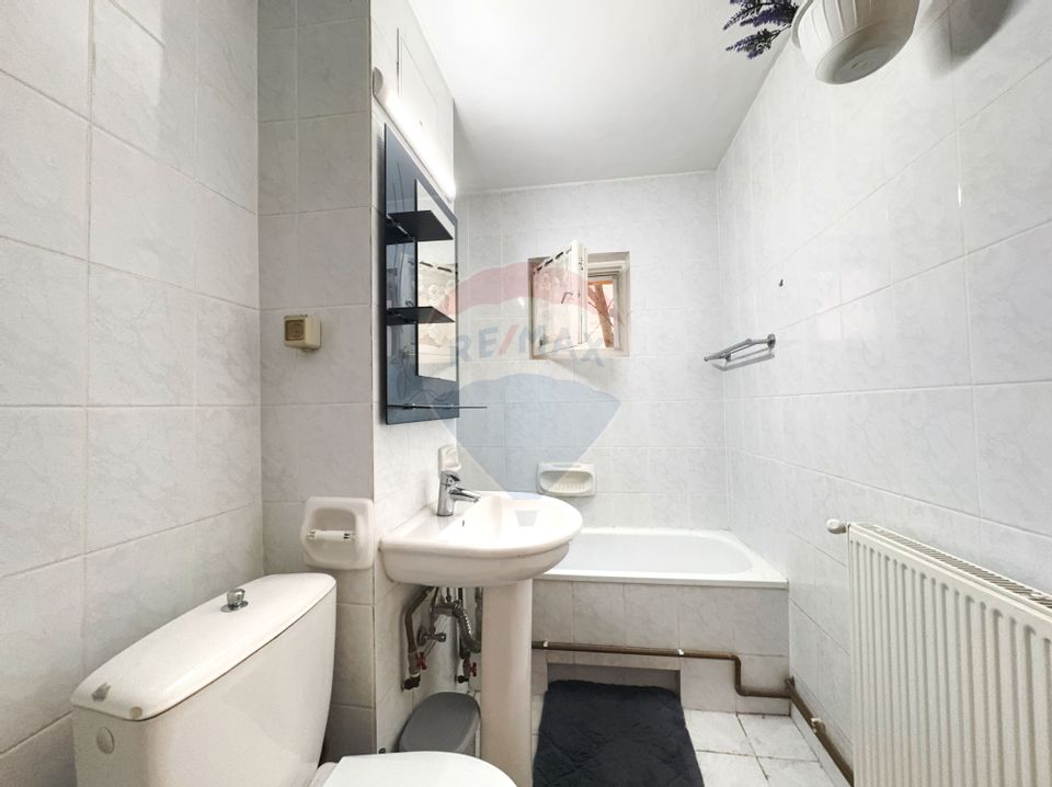 Apartament cu 3 camere, decomandat, pe strada Orșova - confort, eficie