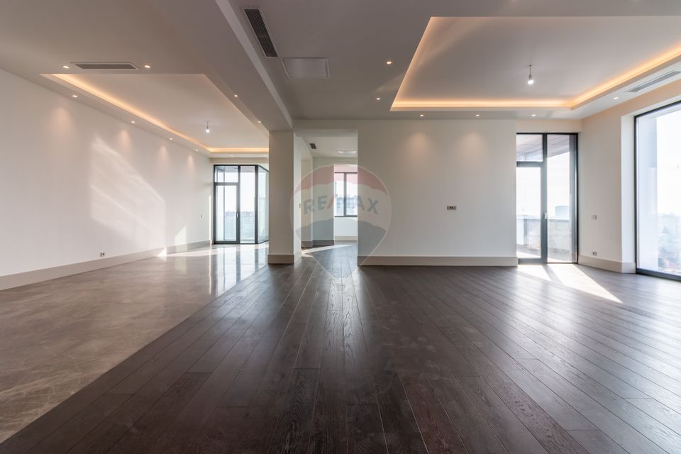 Penthouse spectaculos de vanzare