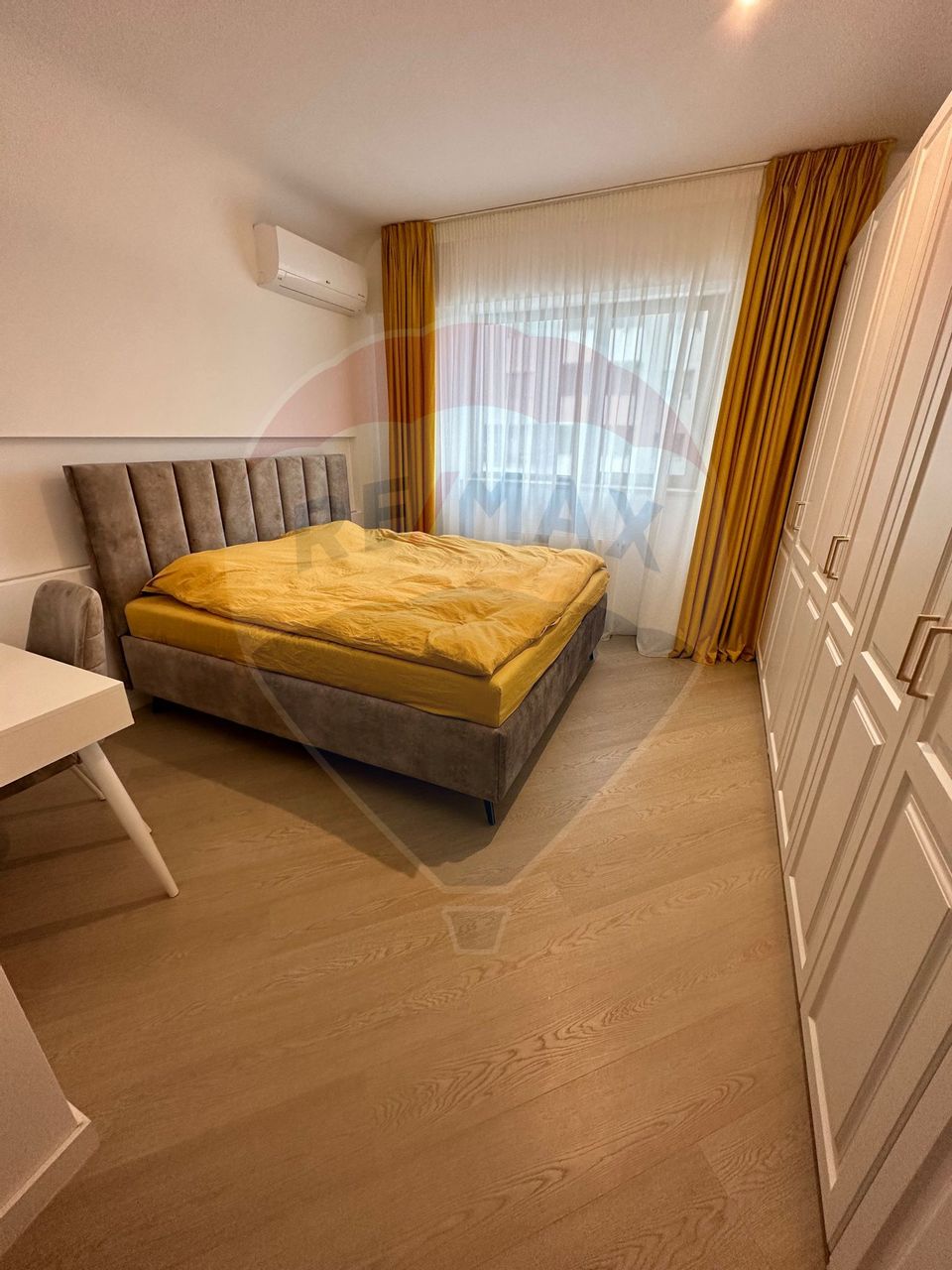De inchiriat apartament 3 camere in Cortina North - Confort Premium