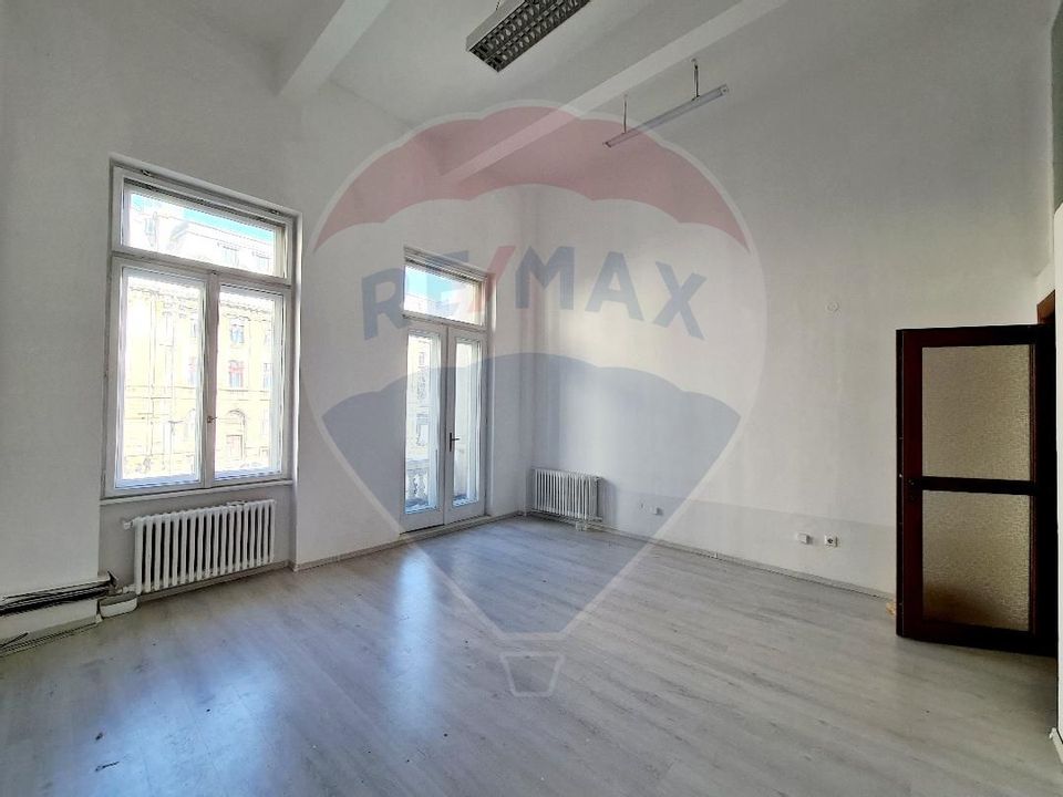 35sq.m Office Space for rent, Universitate area