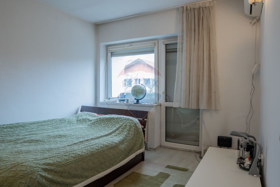 DE VANZARE Reședință Premium cu Piscină și Teren Generos – Chiajna