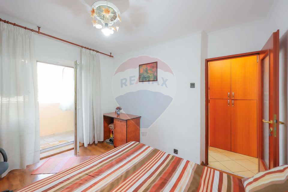 Apartament 3 Camere, Zonă Fără Trafic/Liniștită, Dragoș Vodă, Vânzare