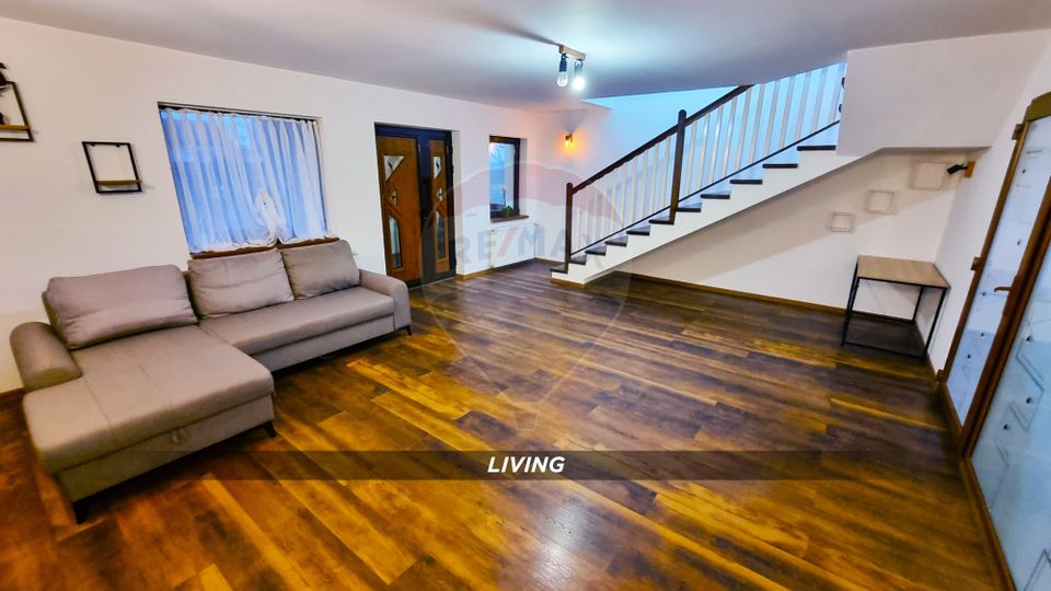 4 room House / Villa for sale