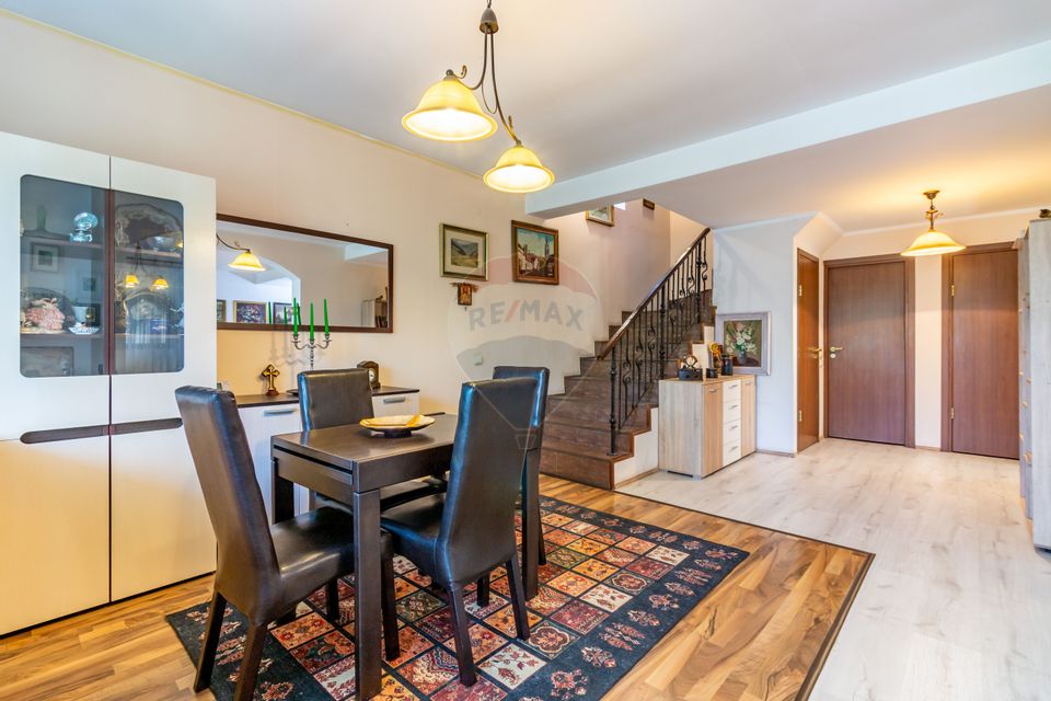 Casă / Vilă cu 5 camere de vânzare Popesti-Leordeni