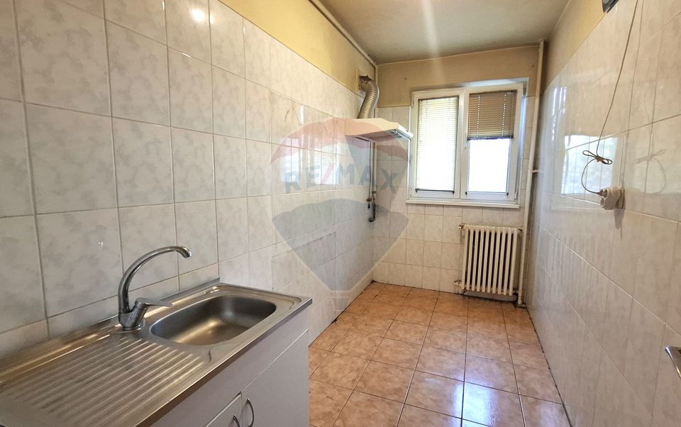 For sale 3 room apartment Drumul Taberei, Metro Favorit