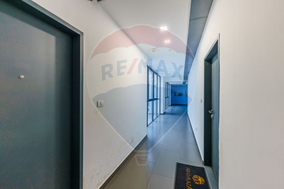 Apartament cu 2 camere Arad Plaza cu loc de parcare privat