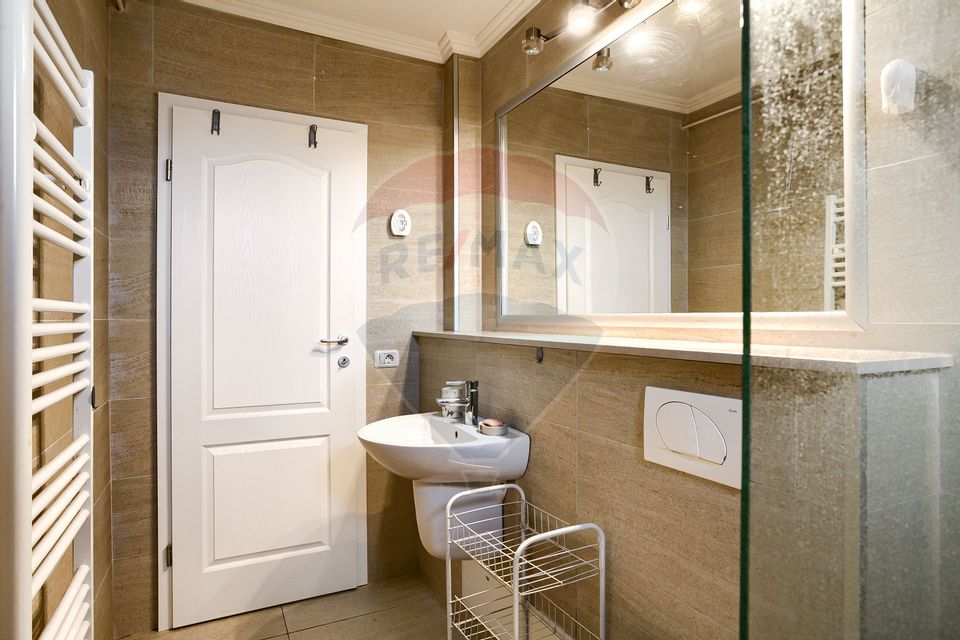 Apartament cu 2 camere de închiriat în zona Ultracentral